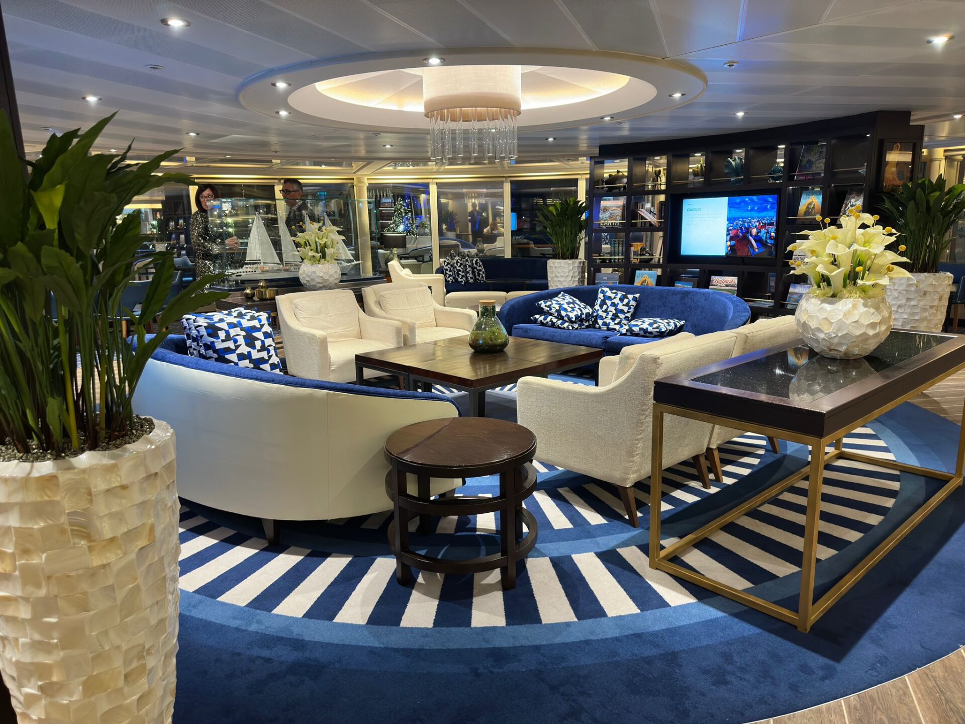 WINDSTAR CRUISES - STAR LEGEND - Gallery Image