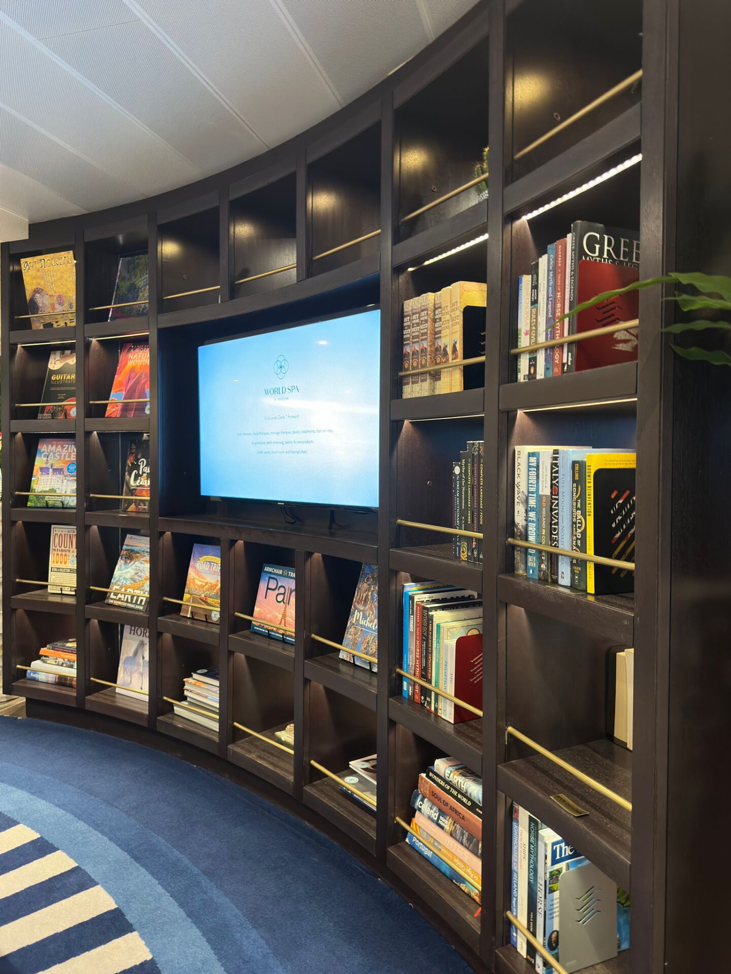 WINDSTAR CRUISES - STAR LEGEND - Gallery Image