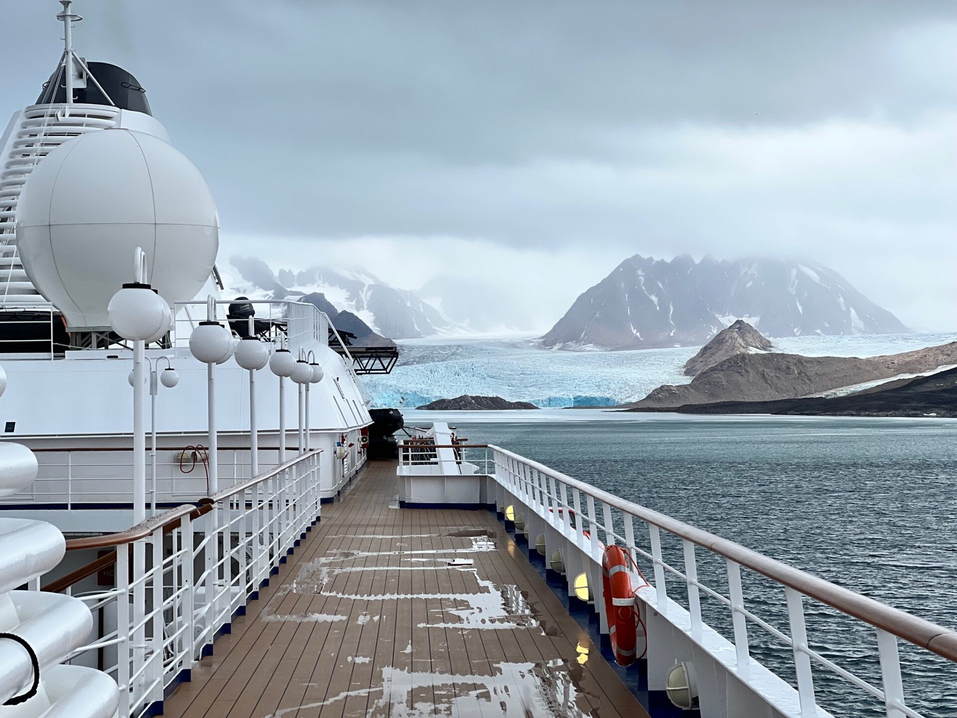 Silversea Silver Cloud Arctic Expeditions Svalbard 25-07-2022 - Gallery Image