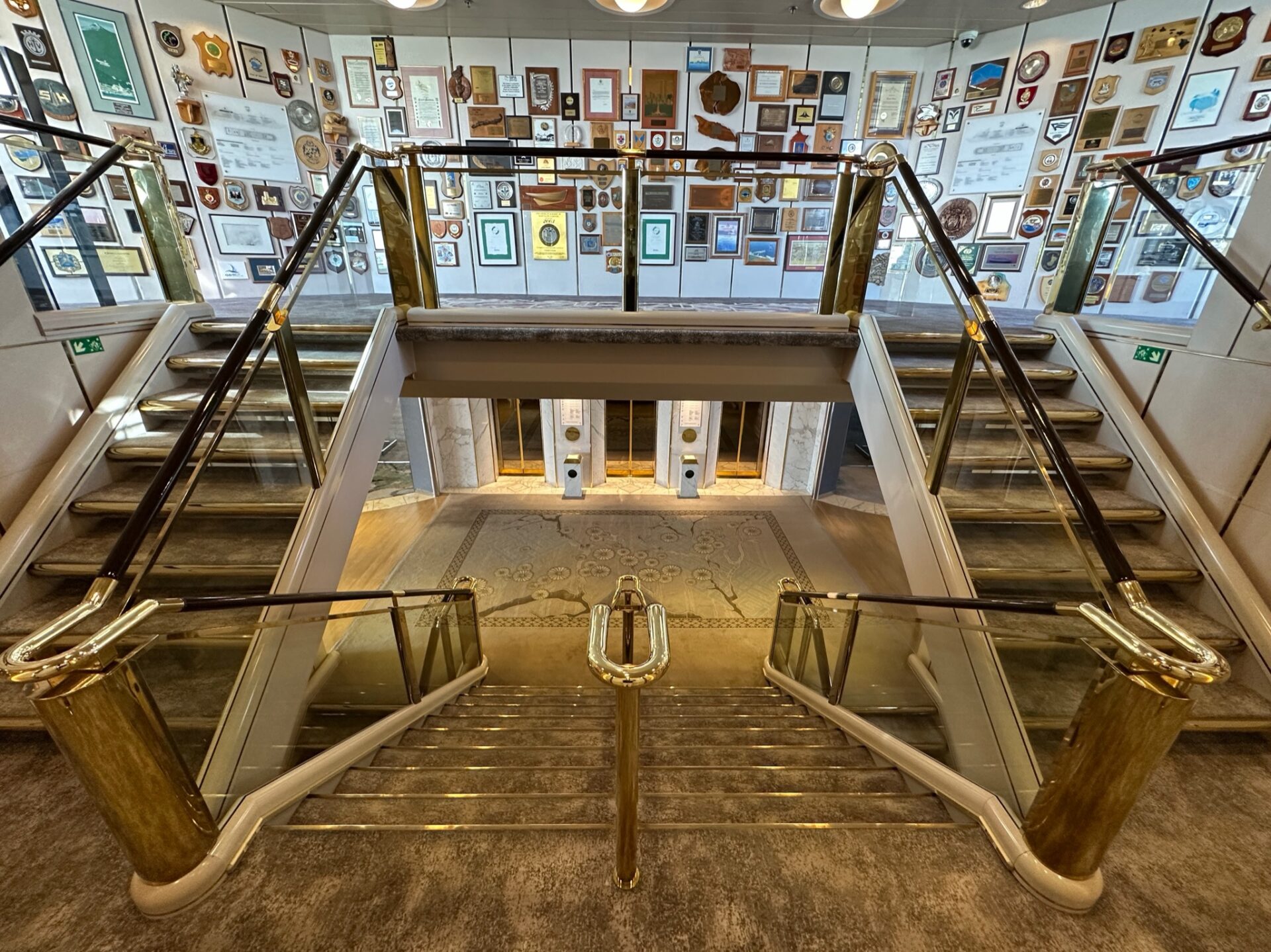 Crystal Cruises - Crystal Symphony - Gallery Image