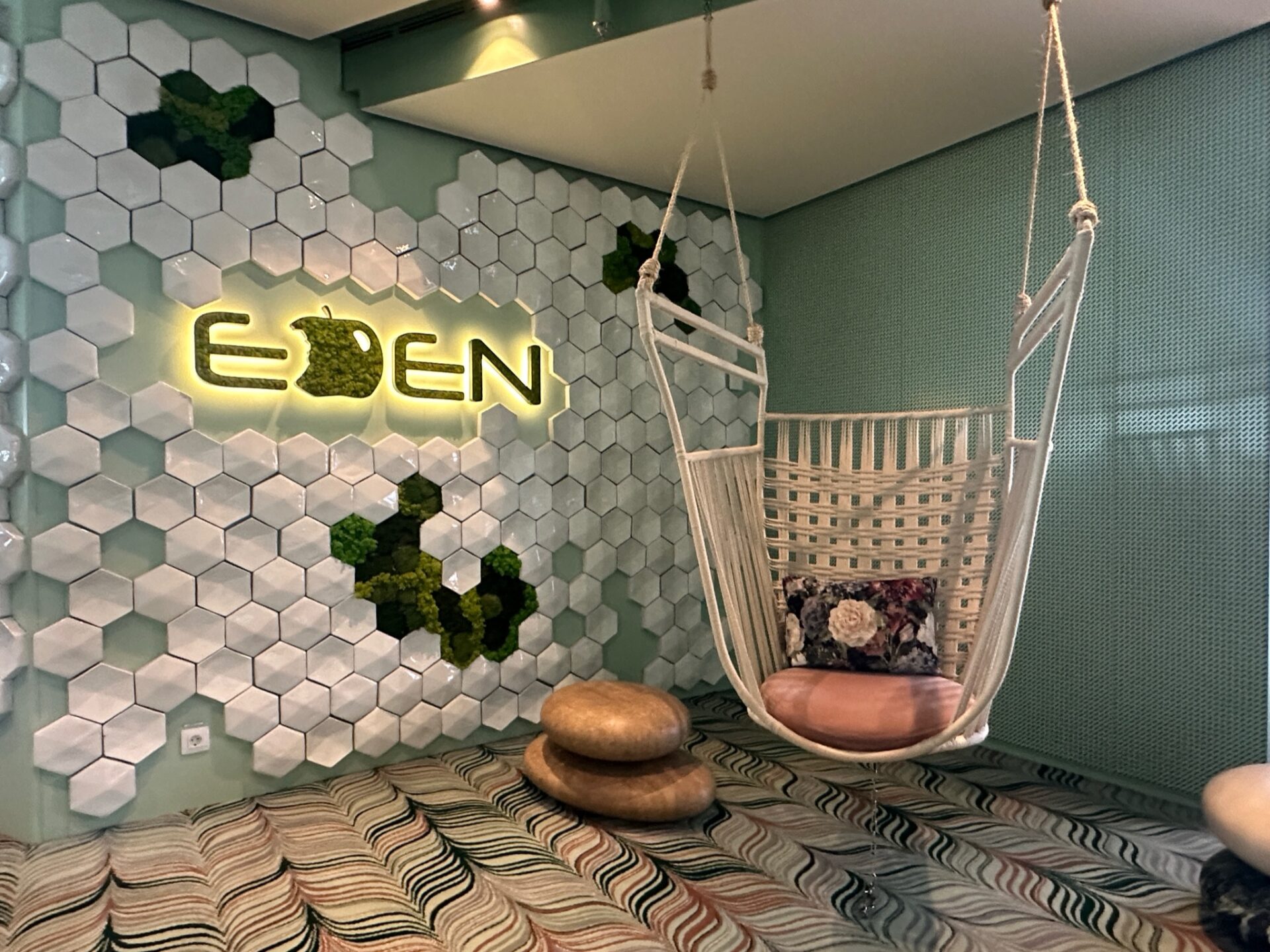 Celebrity Cruises - Celebrity Ascent - Gallery Image