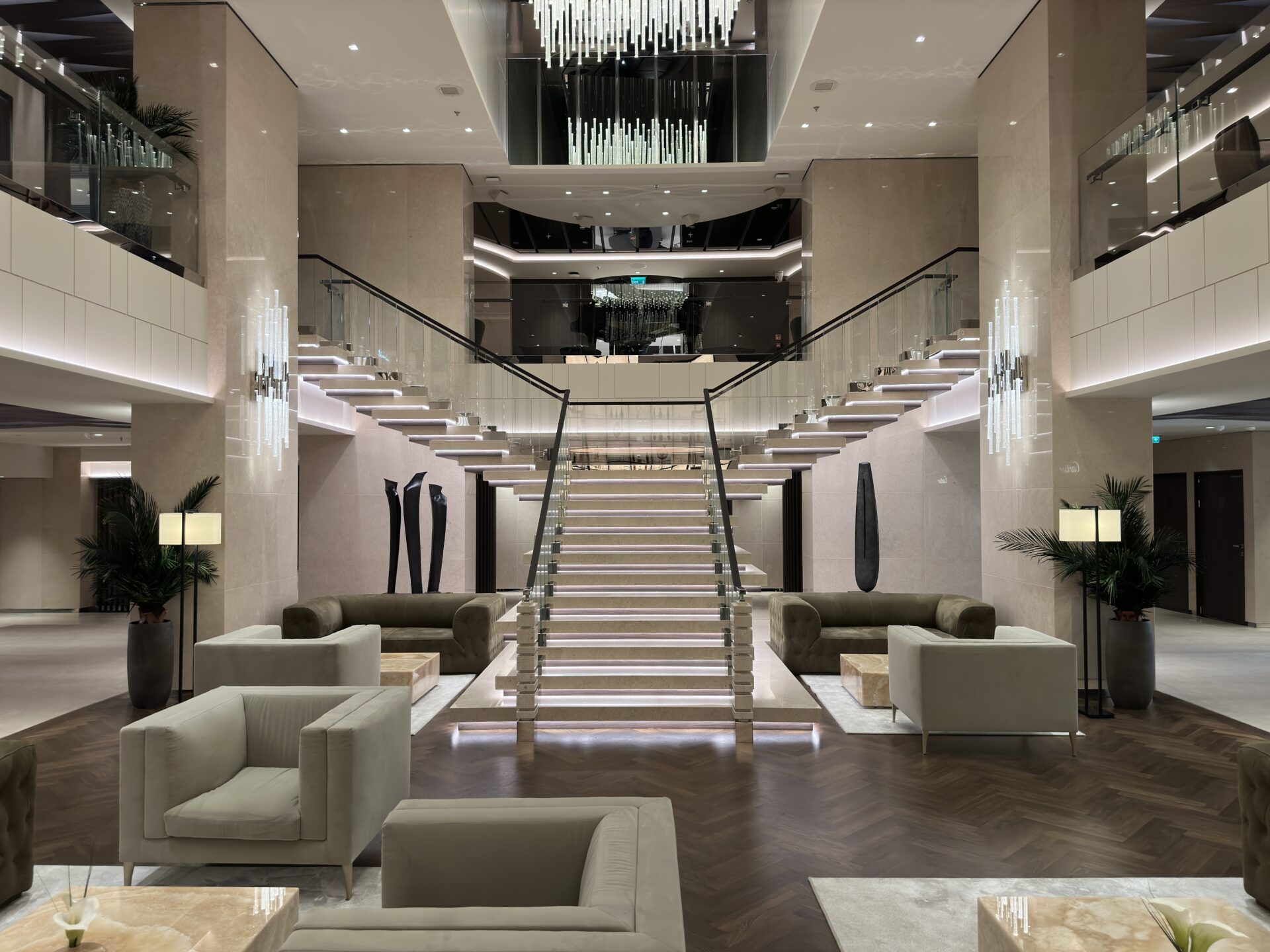 EXPLORA JOURNEYS - EXPLORA I