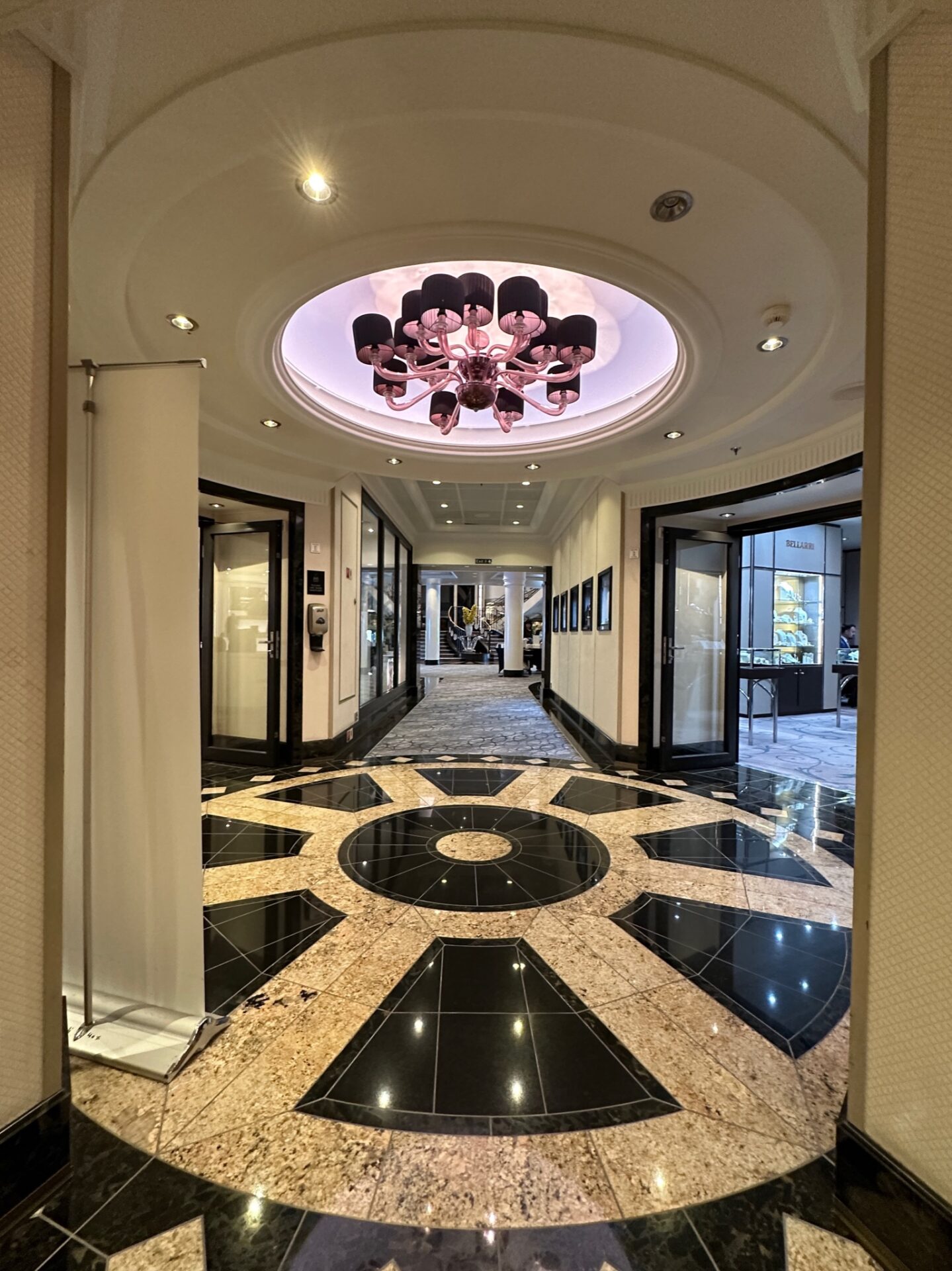 Oceania Cruises - Oceania Riviera - Gallery Image