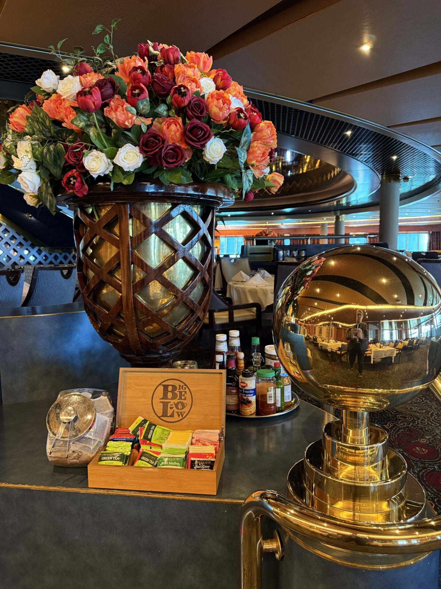 Holland America Line - Oosterdam - Gallery Image