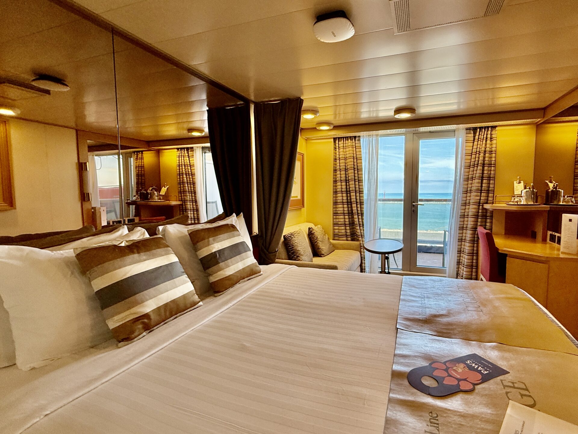 Holland America Line - Oosterdam - Gallery Image