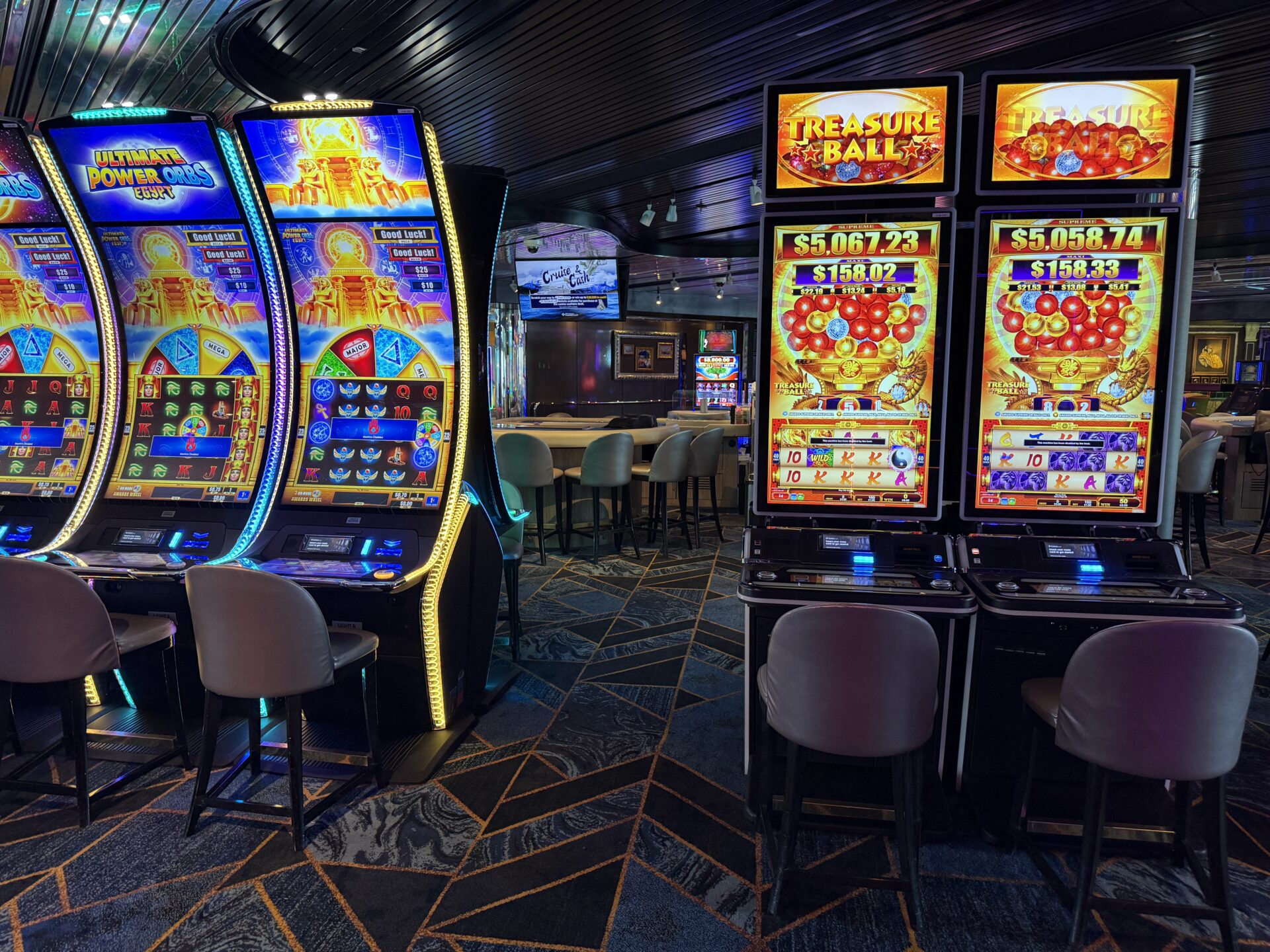 Holland America Line - Oosterdam - Gallery Image