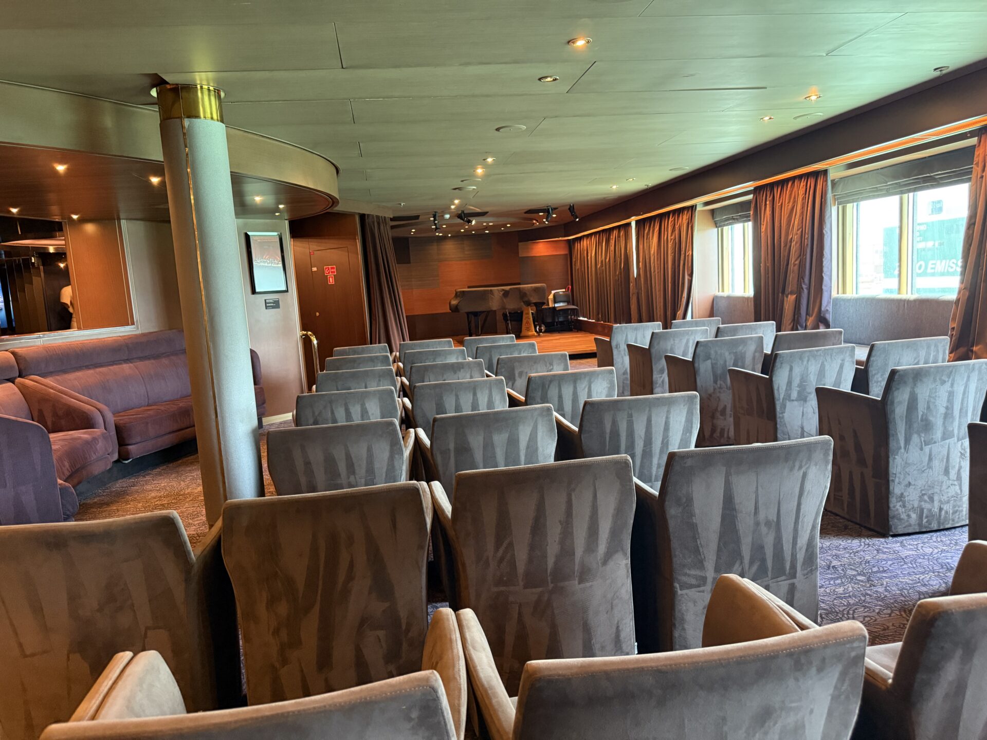 Holland America Line - Oosterdam - Gallery Image