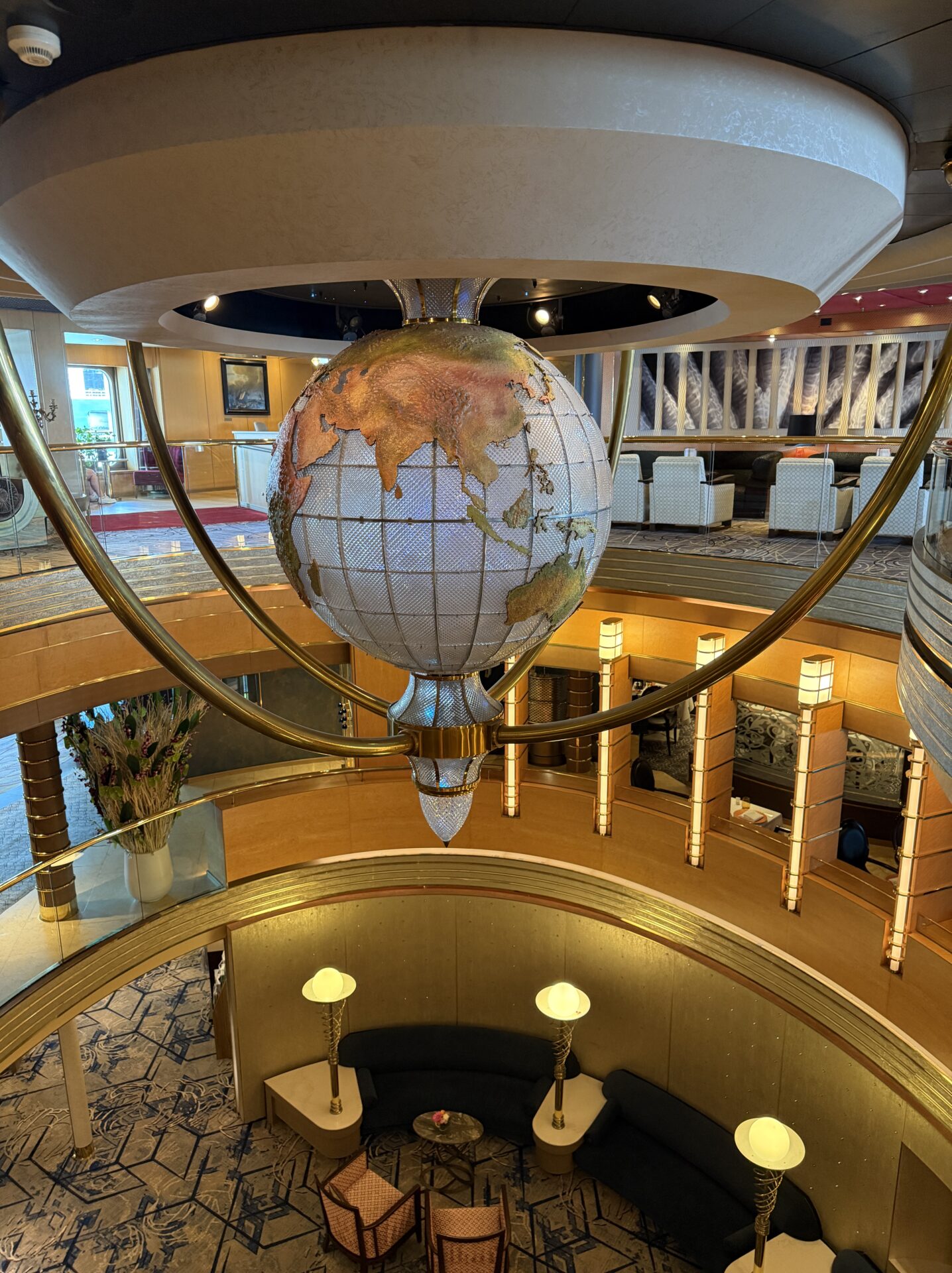 Holland America Line - Oosterdam - Gallery Image