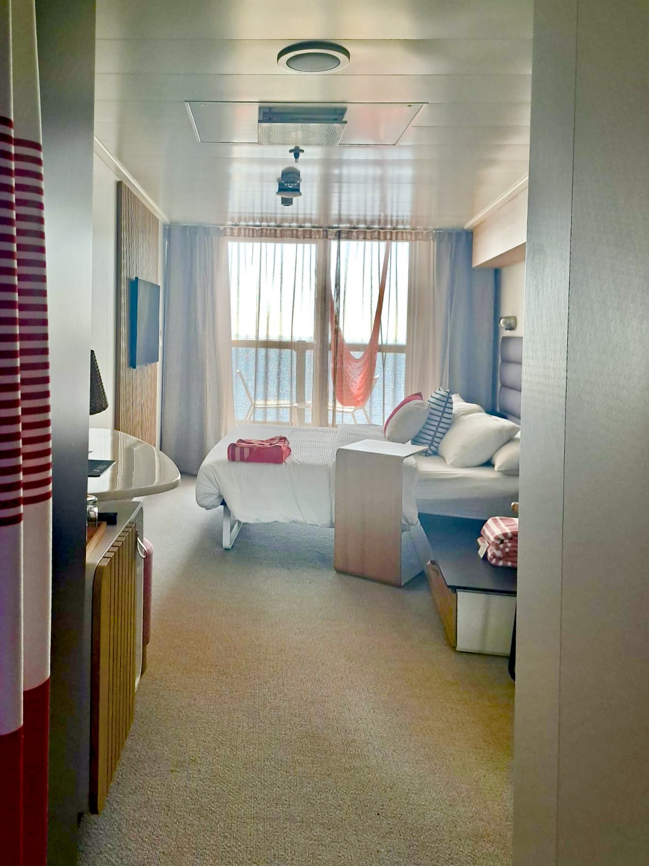 VIRGIN VOYAGES - RESILIENT LADY