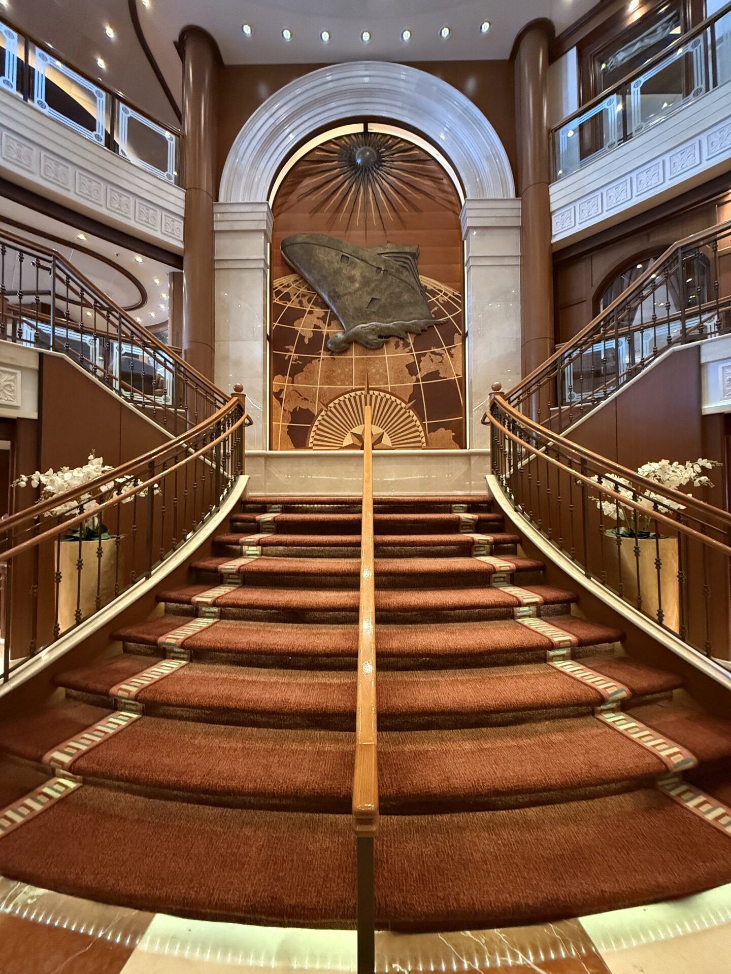 Cunard - Queen Victoria - Gallery Image