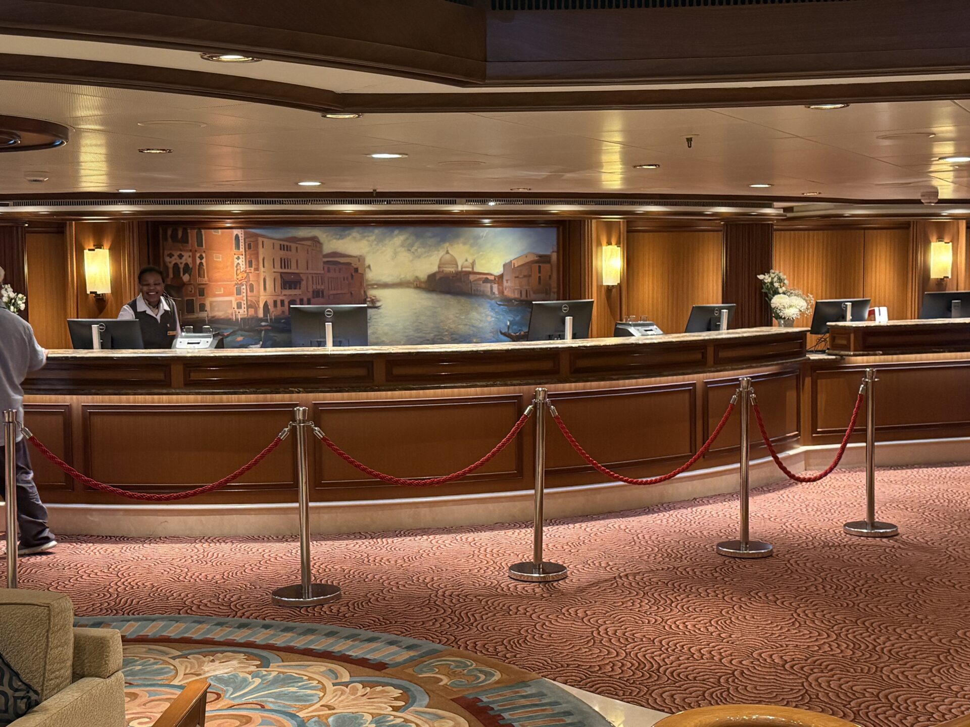 Cunard - Queen Victoria - Gallery Image