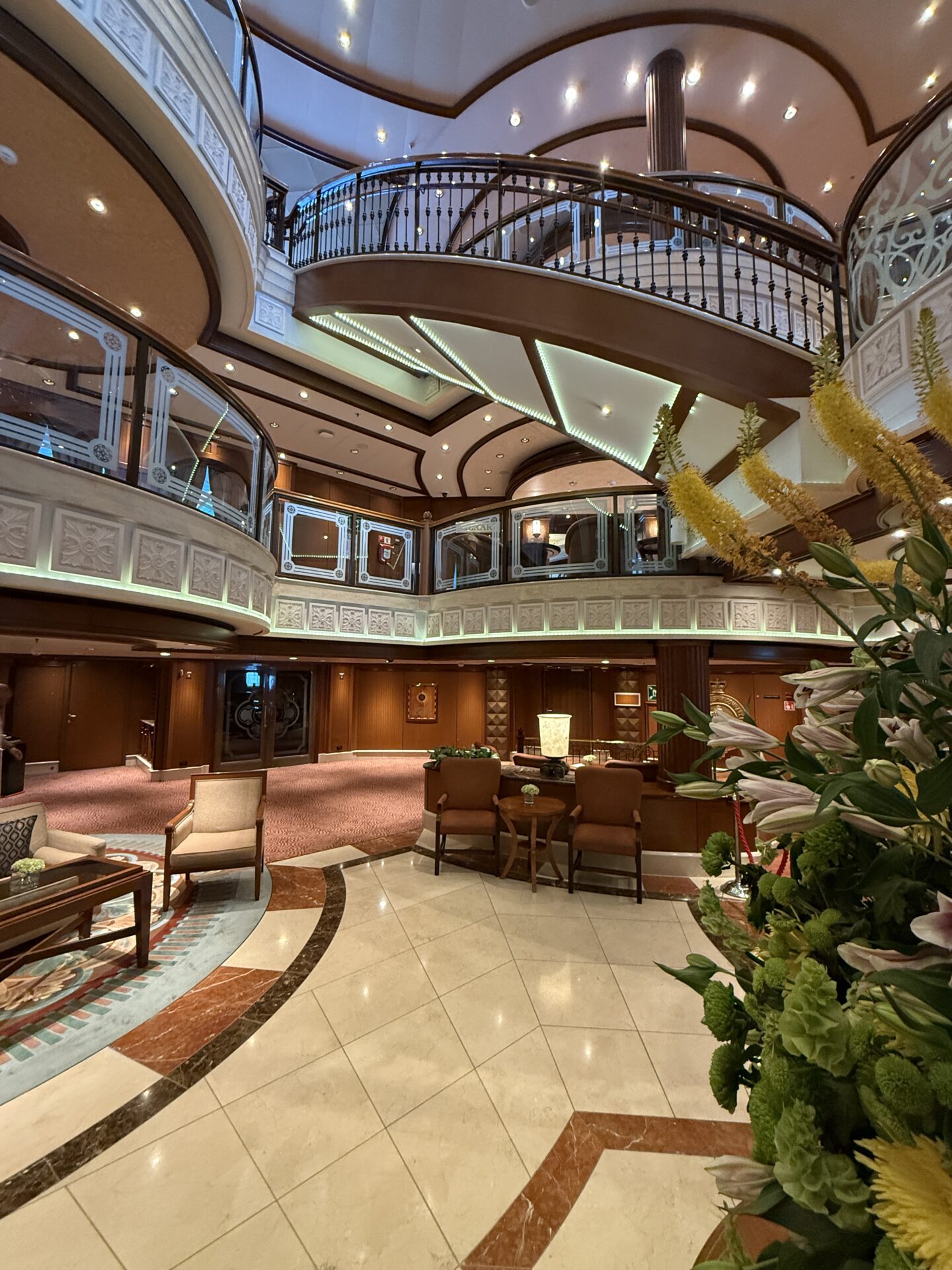 Cunard - Queen Victoria - Gallery Image