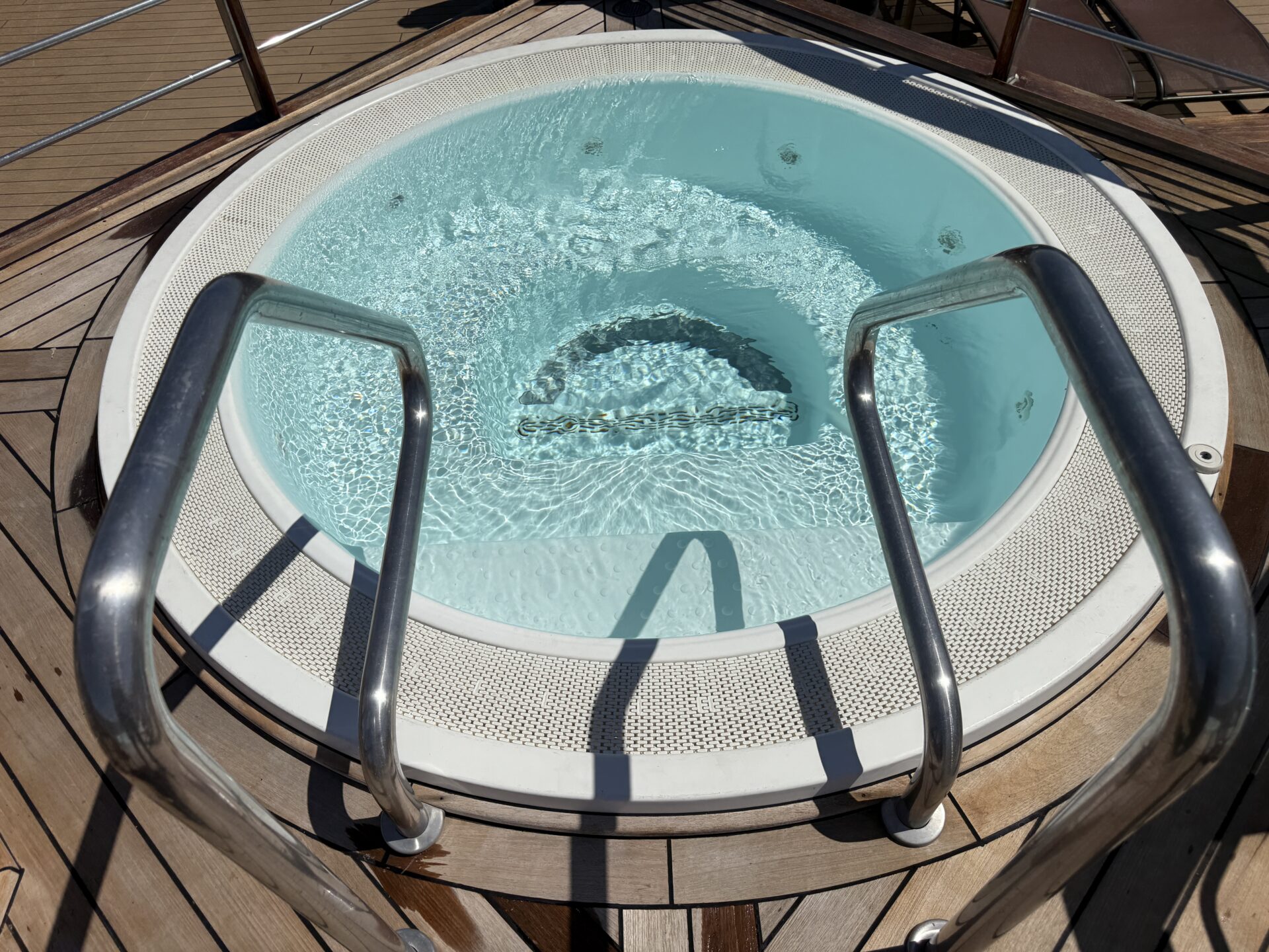 Cunard - Queen Victoria - Gallery Image