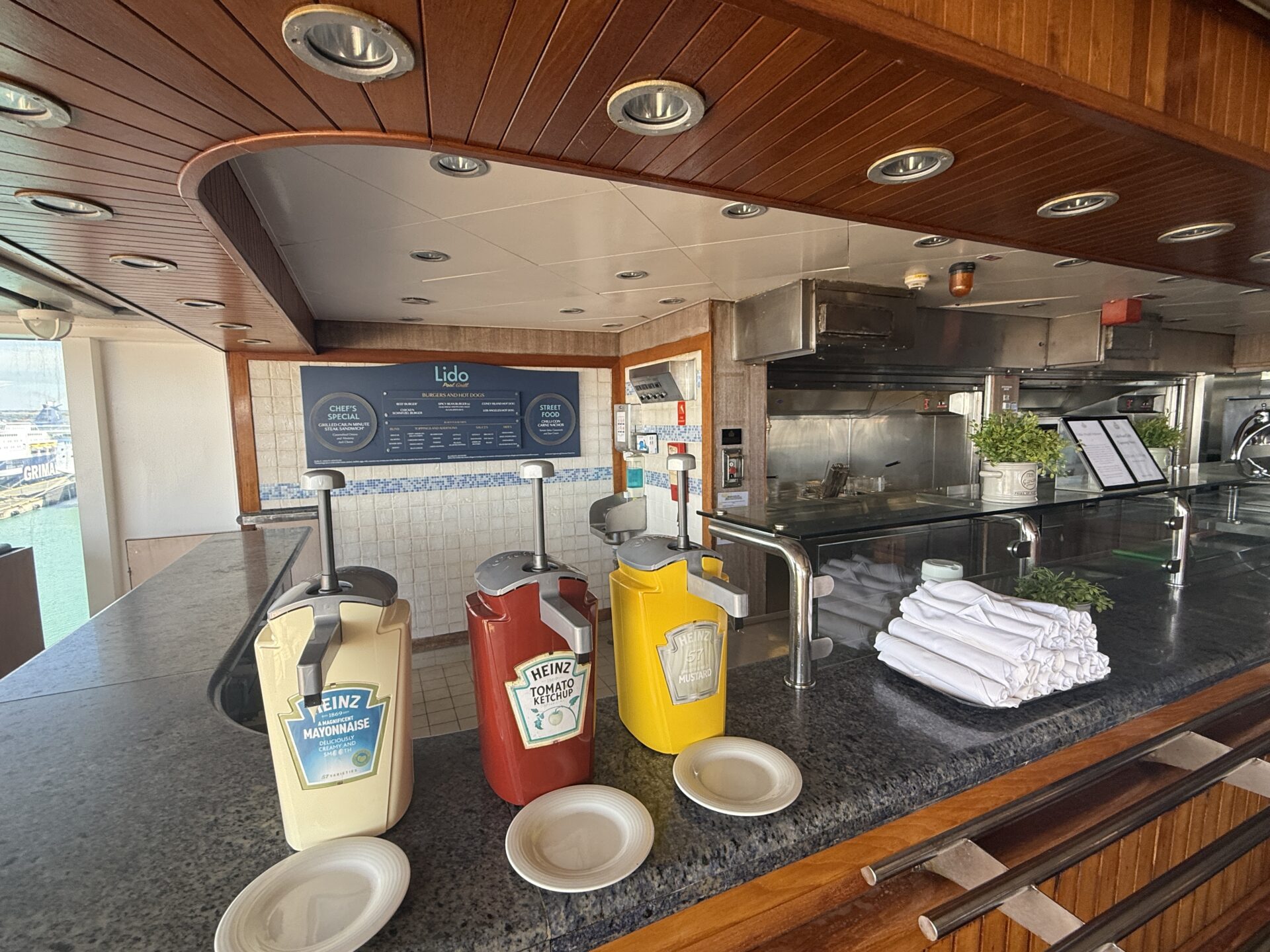 Cunard - Queen Victoria - Gallery Image