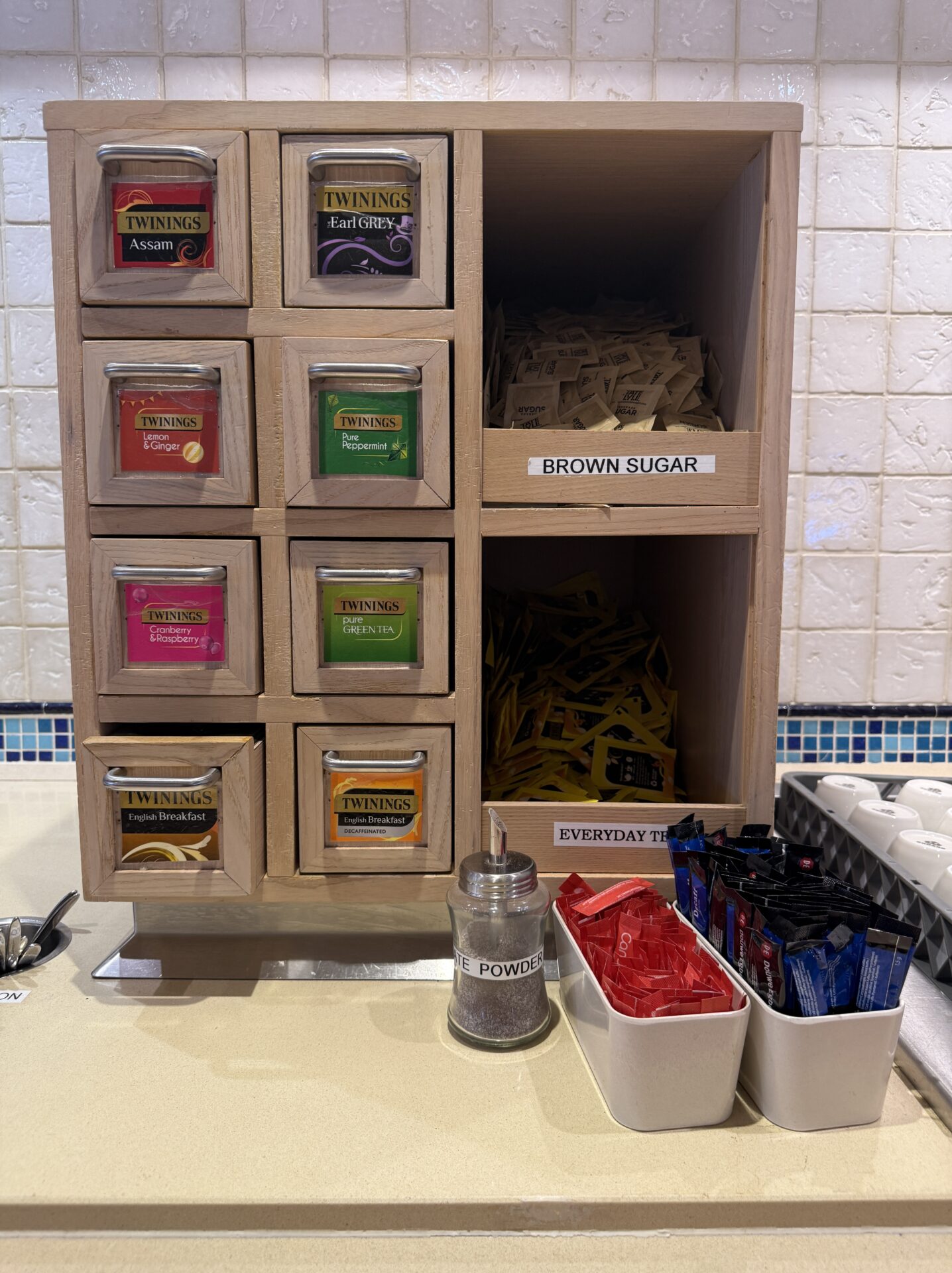 Cunard - Queen Victoria - Gallery Image