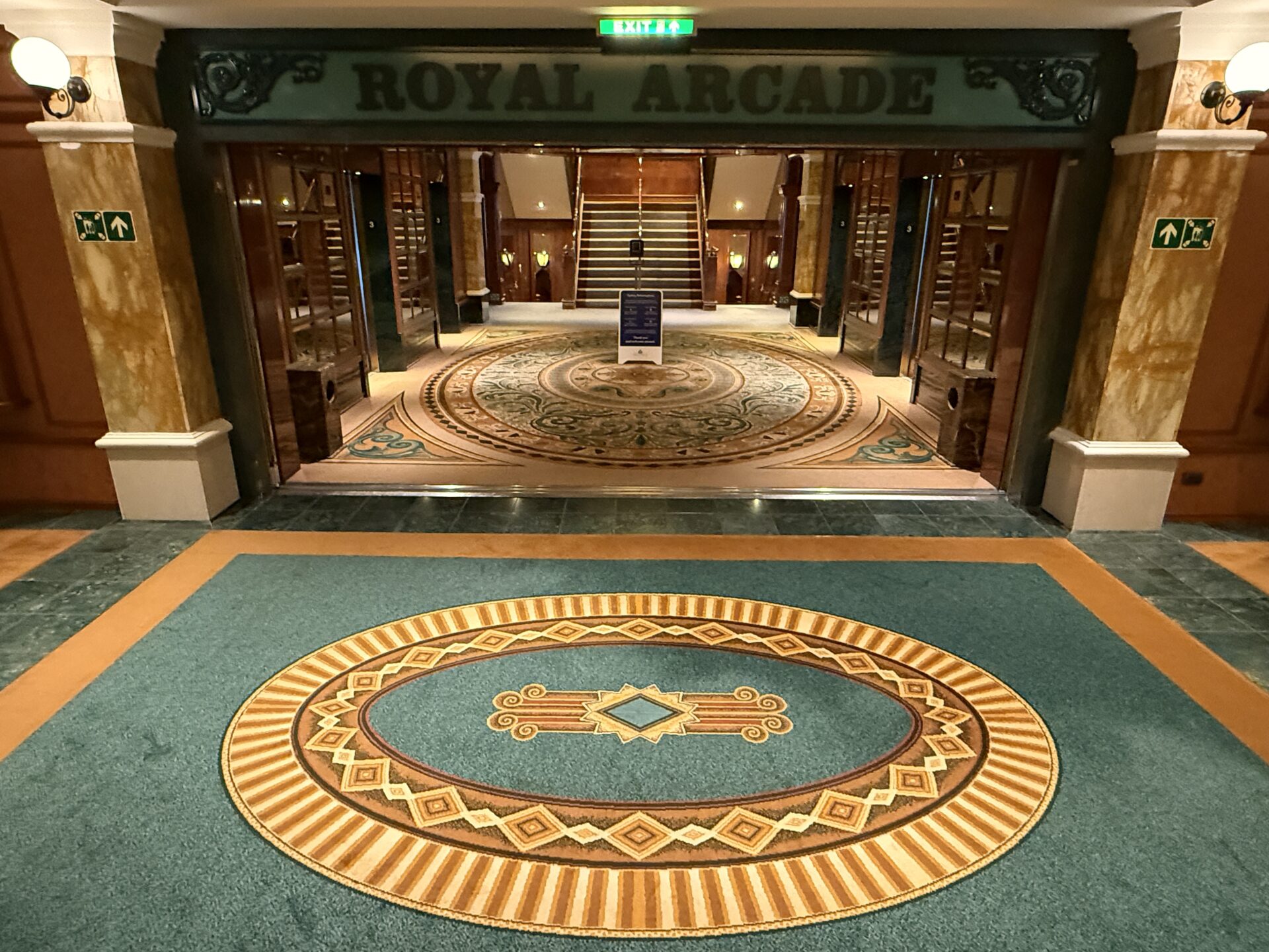 Cunard - Queen Victoria - Gallery Image