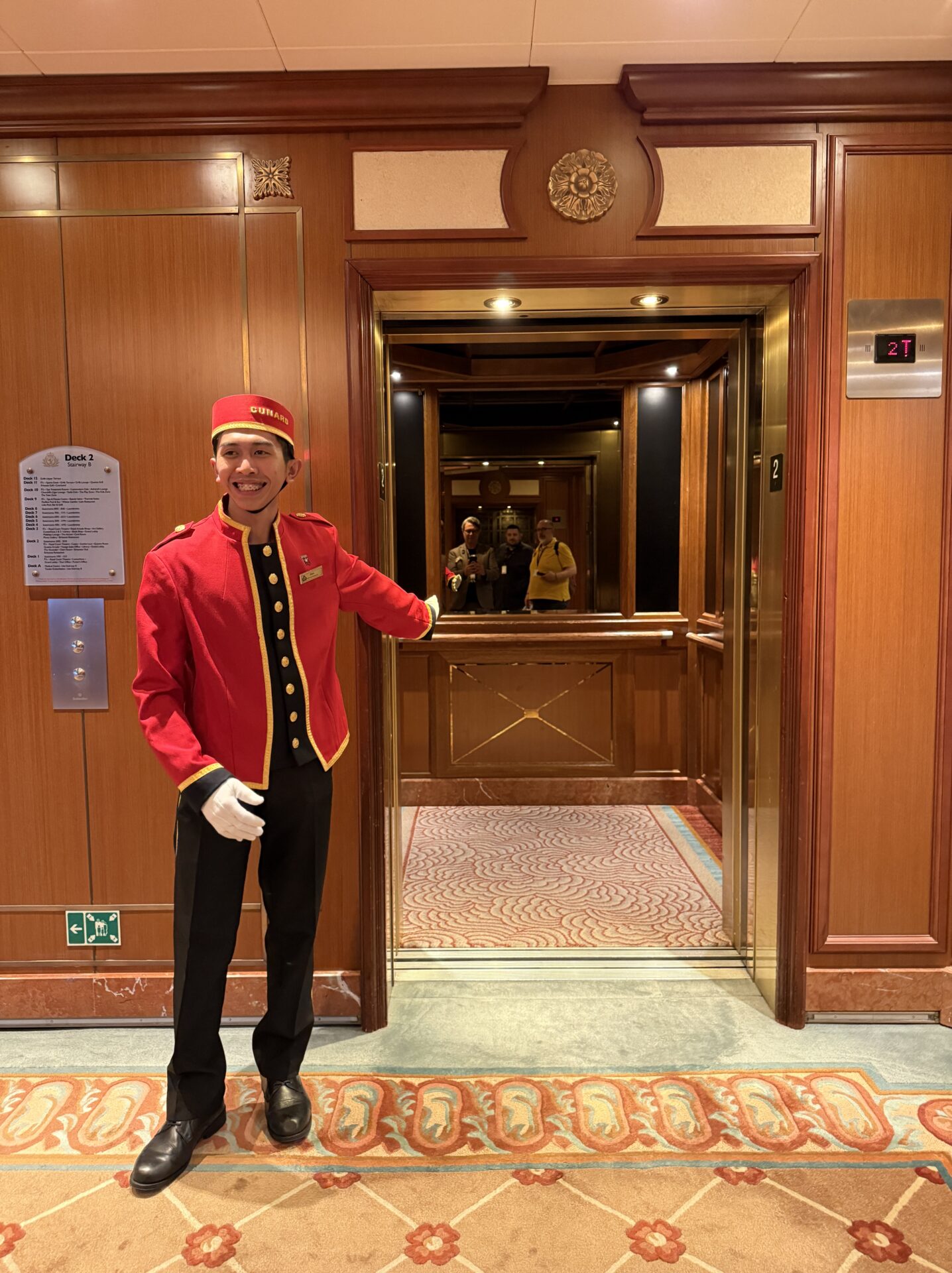 CUNARD - QUEEN VICTORIA