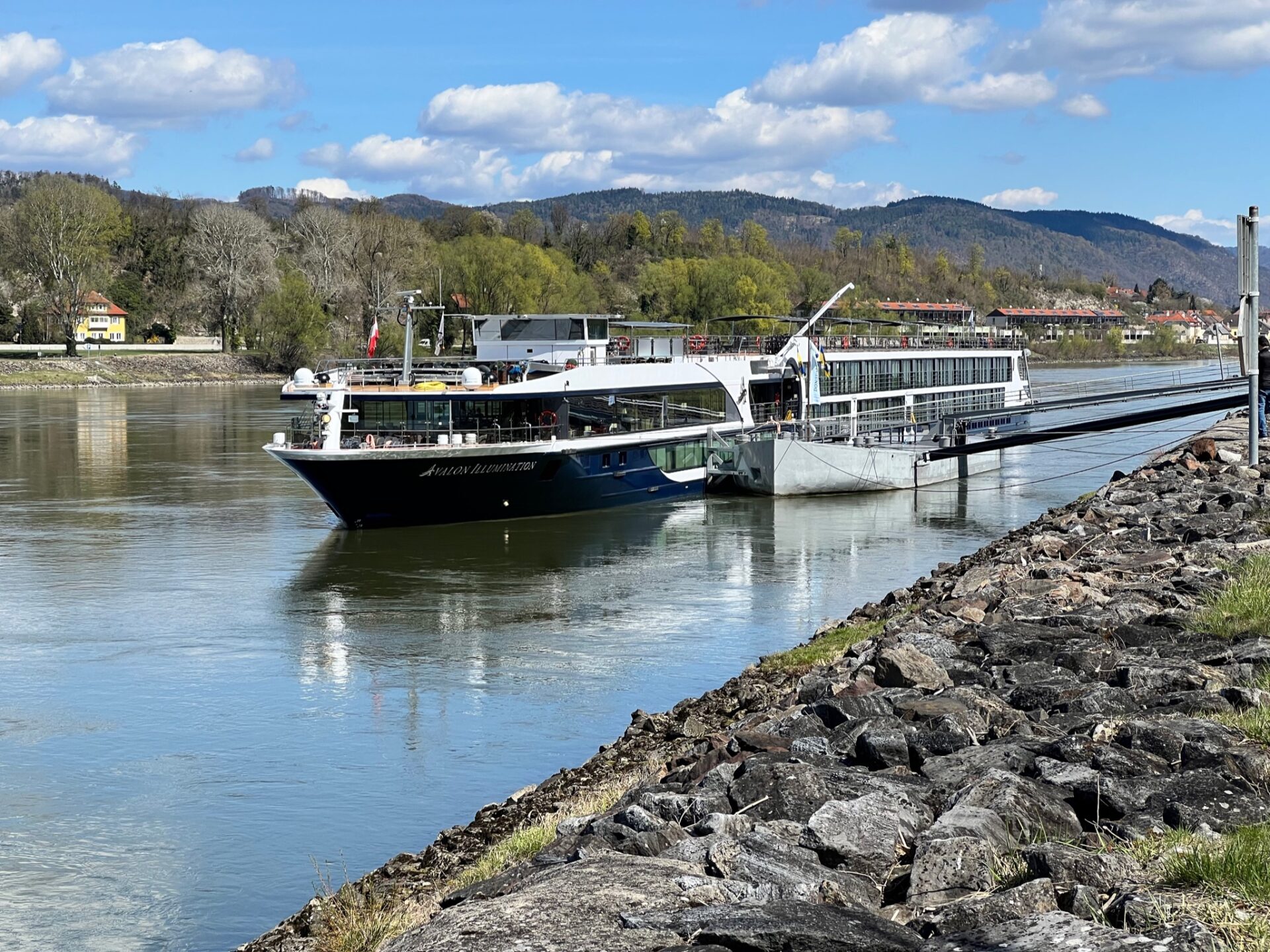 Avalon Waterways - Avalon Illumination - Gallery Image