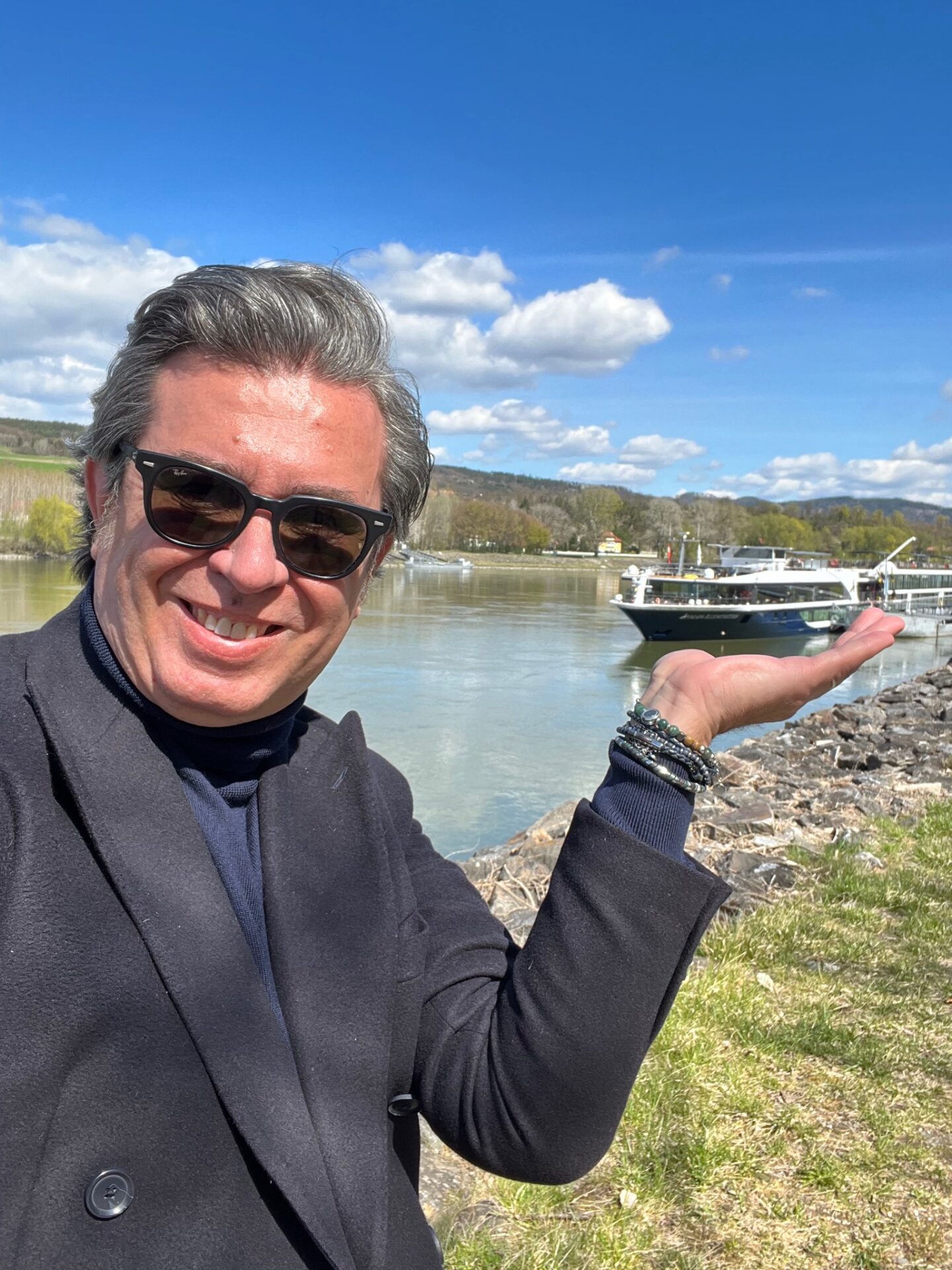 Avalon Waterways - Avalon Illumination - Gallery Image