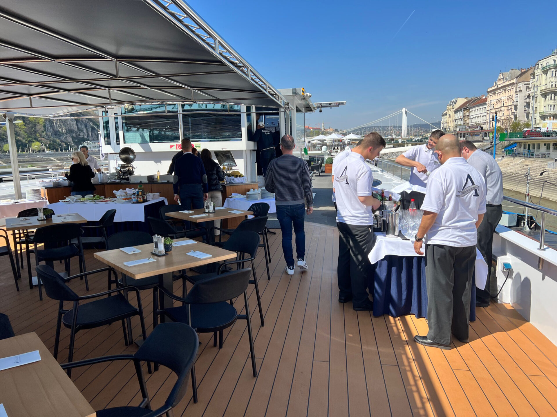 Avalon Waterways - Avalon Illumination - Gallery Image