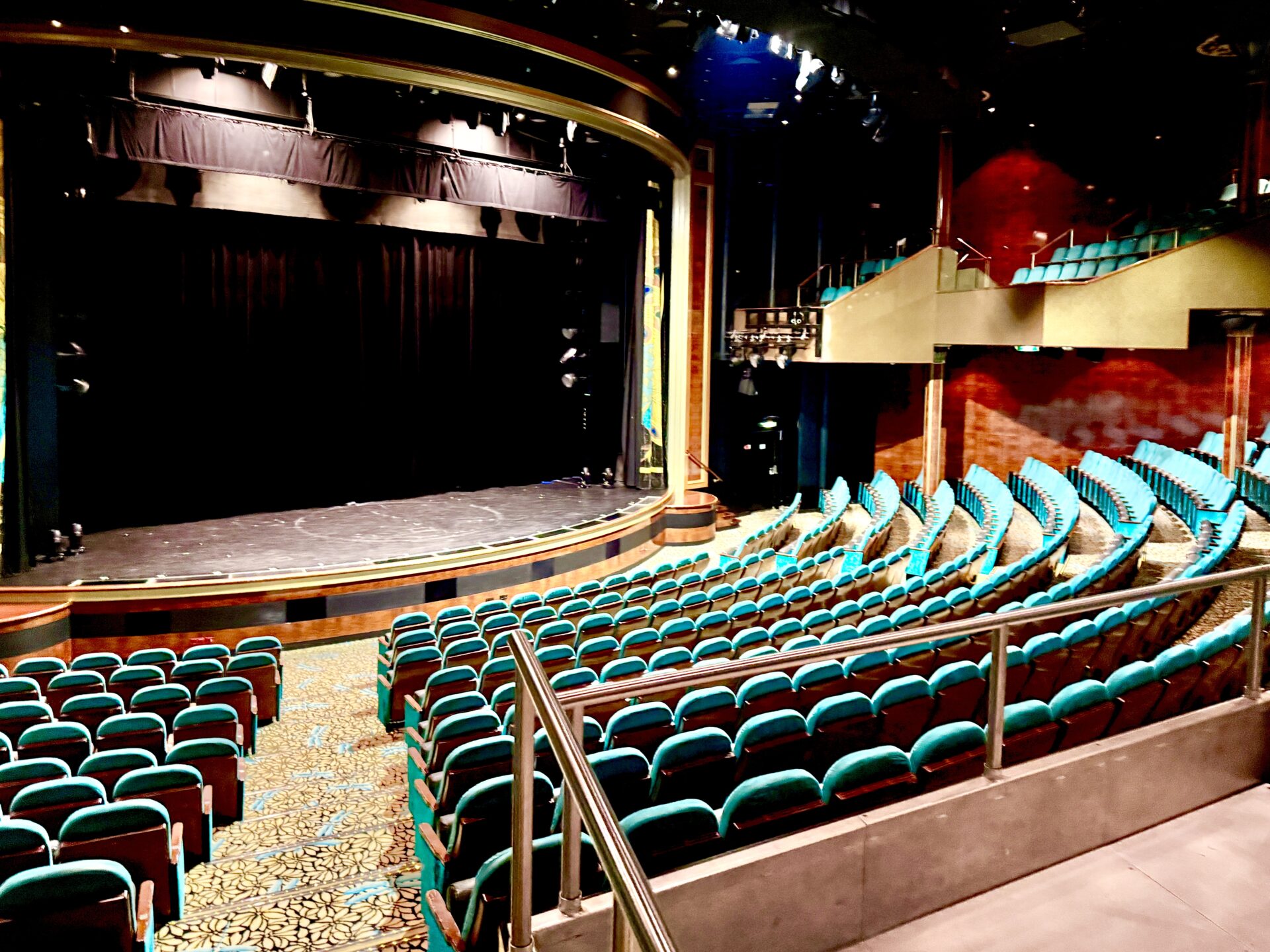 Norvegian Cruises Line - Norwegian Pearl - Gallery Image