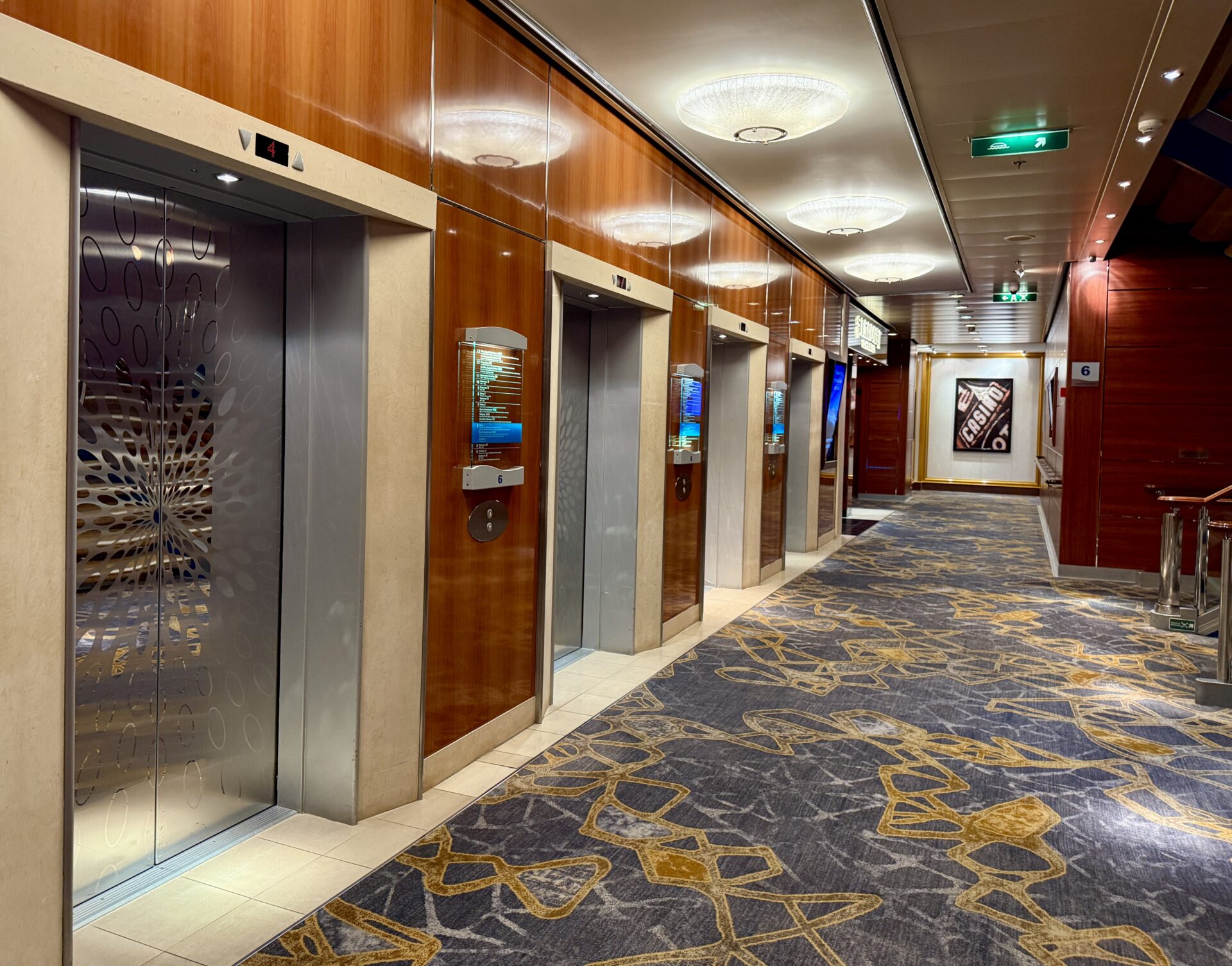 Norvegian Cruises Line - Norwegian Pearl - Gallery Image