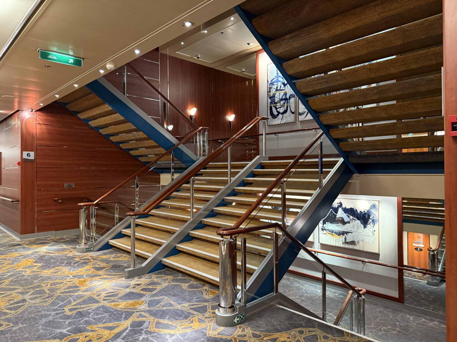 Norvegian Cruises Line - Norwegian Pearl - Gallery Image