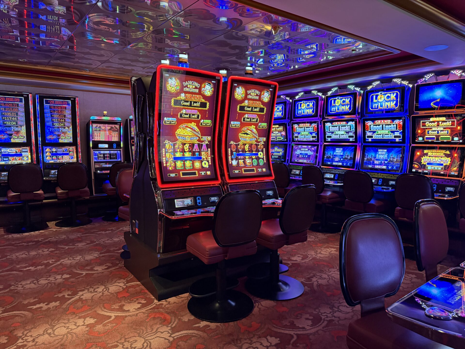 Norvegian Cruises Line - Norwegian Pearl - Gallery Image