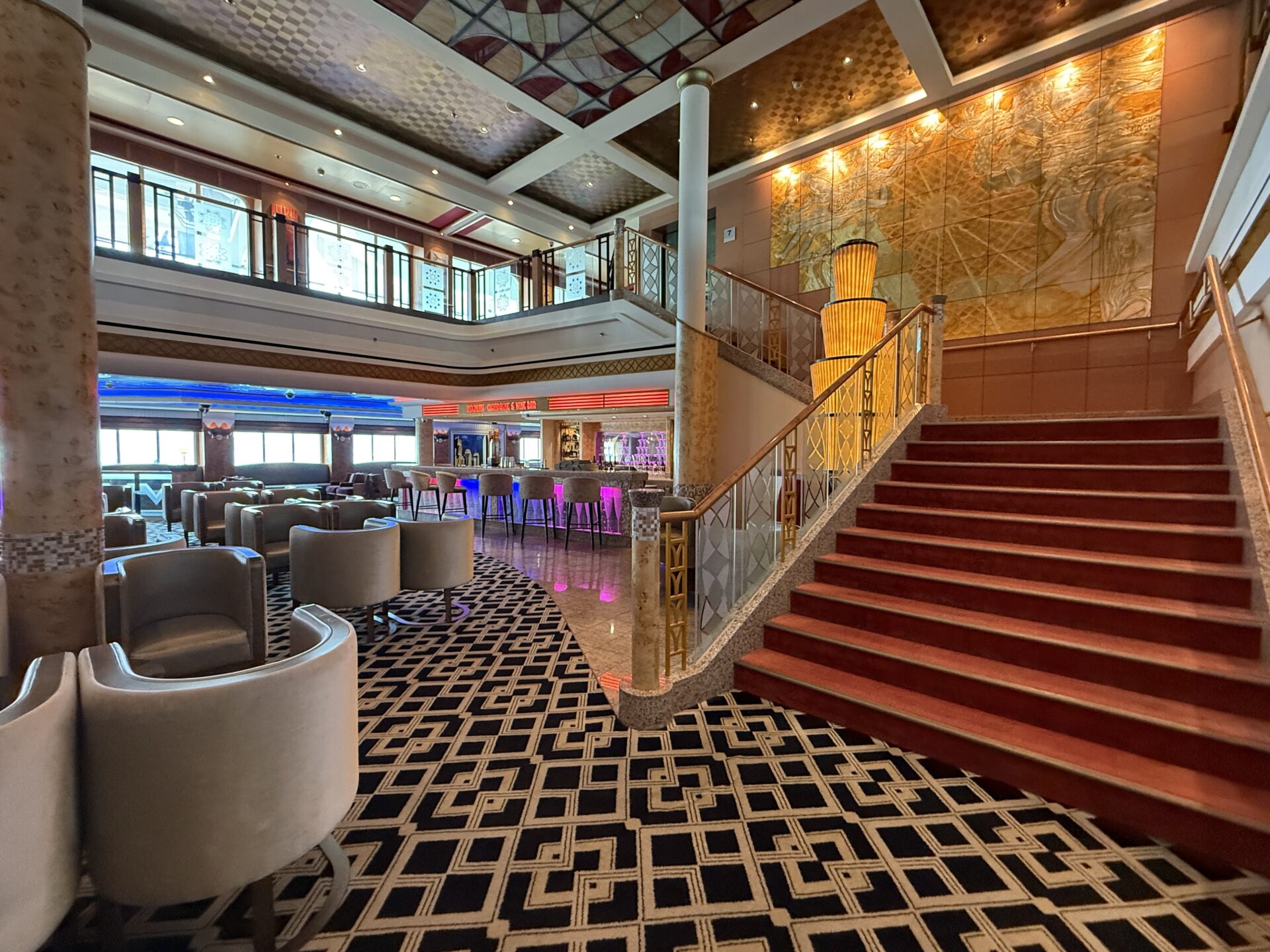 NORVEGIAN CRUISES LINE - NORWEGIAN PEARL