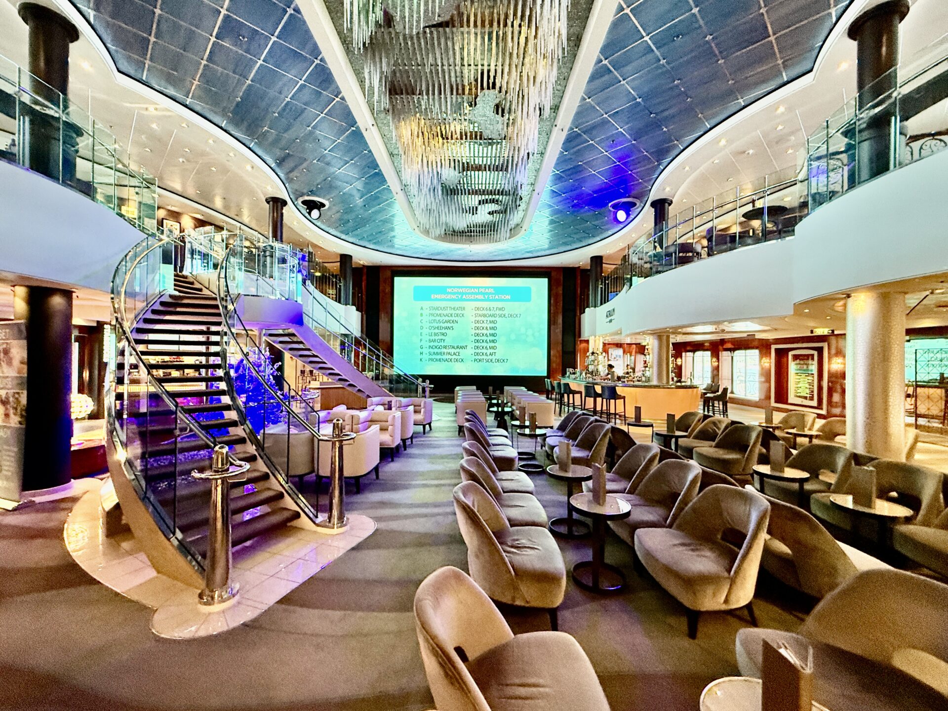 Norvegian Cruises Line - Norwegian Pearl - Gallery Image