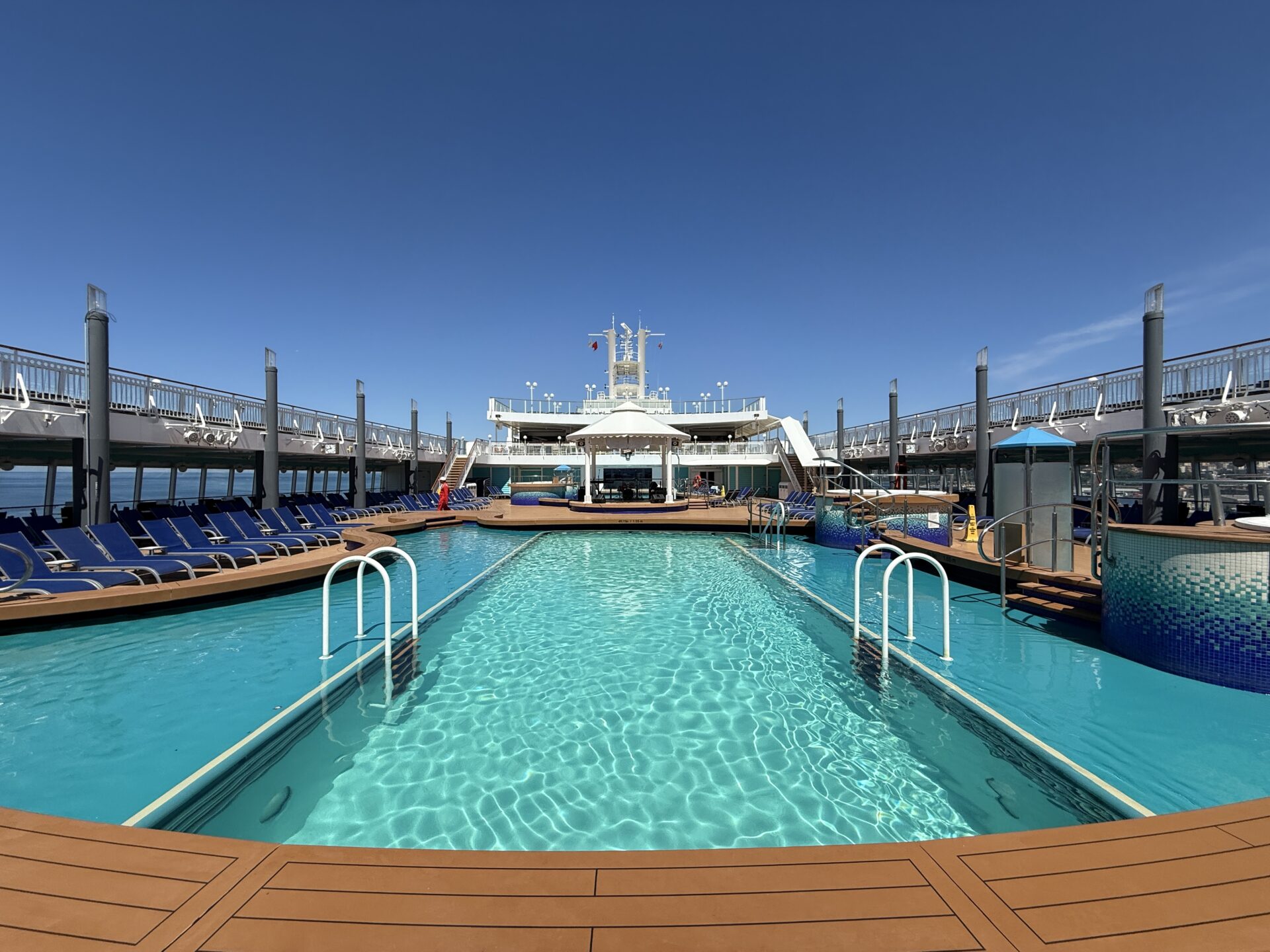 Norvegian Cruises Line - Norwegian Pearl - Gallery Image