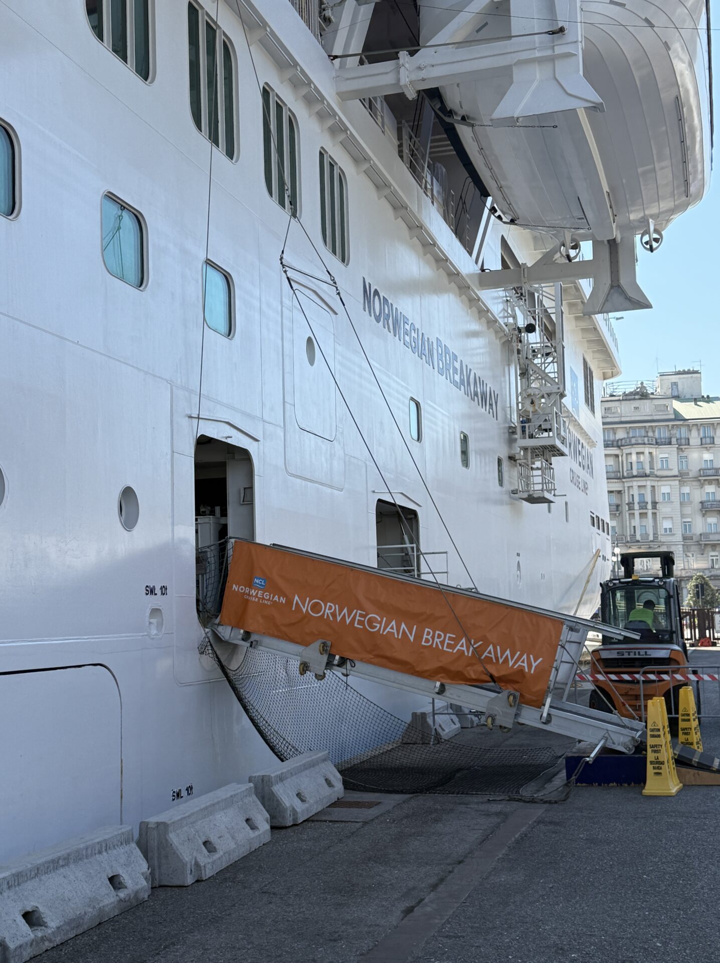 Norvegian Cruises Line - Norwegian Breakaway - Gallery Image