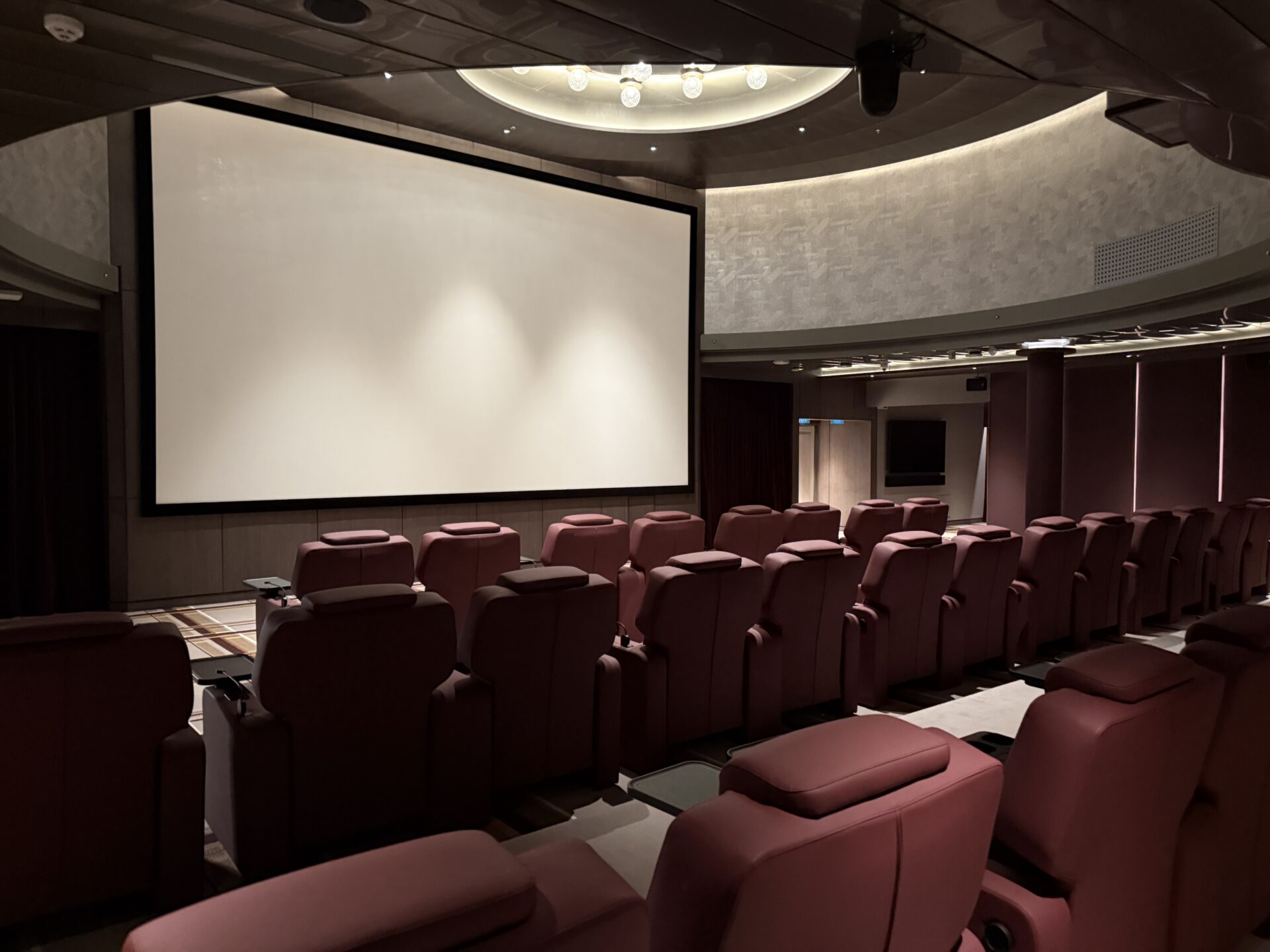 Norvegian Cruises Line - Norwegian Breakaway - Gallery Image