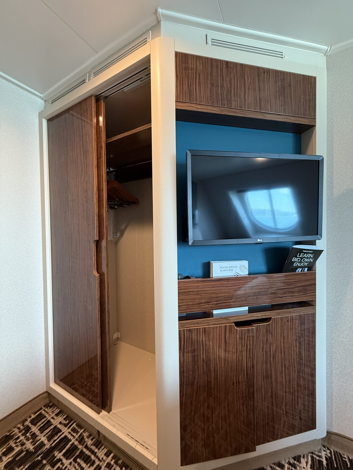 Norvegian Cruises Line - Norwegian Breakaway - Gallery Image