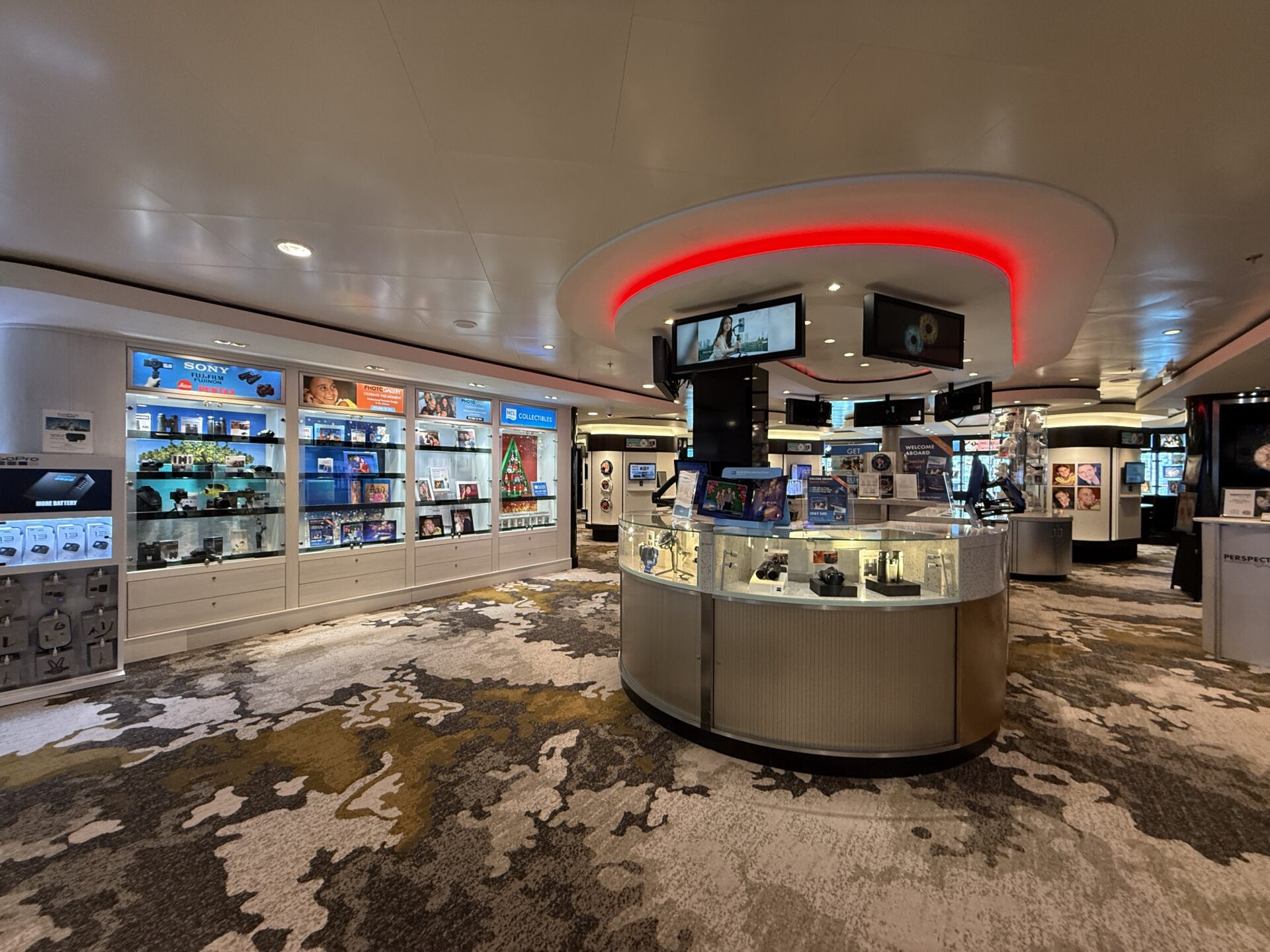 Norvegian Cruises Line - Norwegian Breakaway - Gallery Image